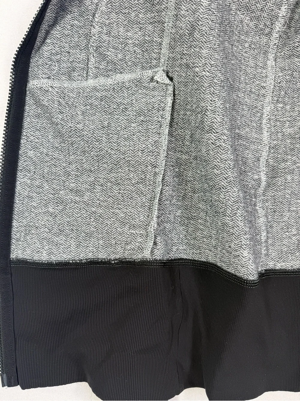 lululemon athletica sleek gray